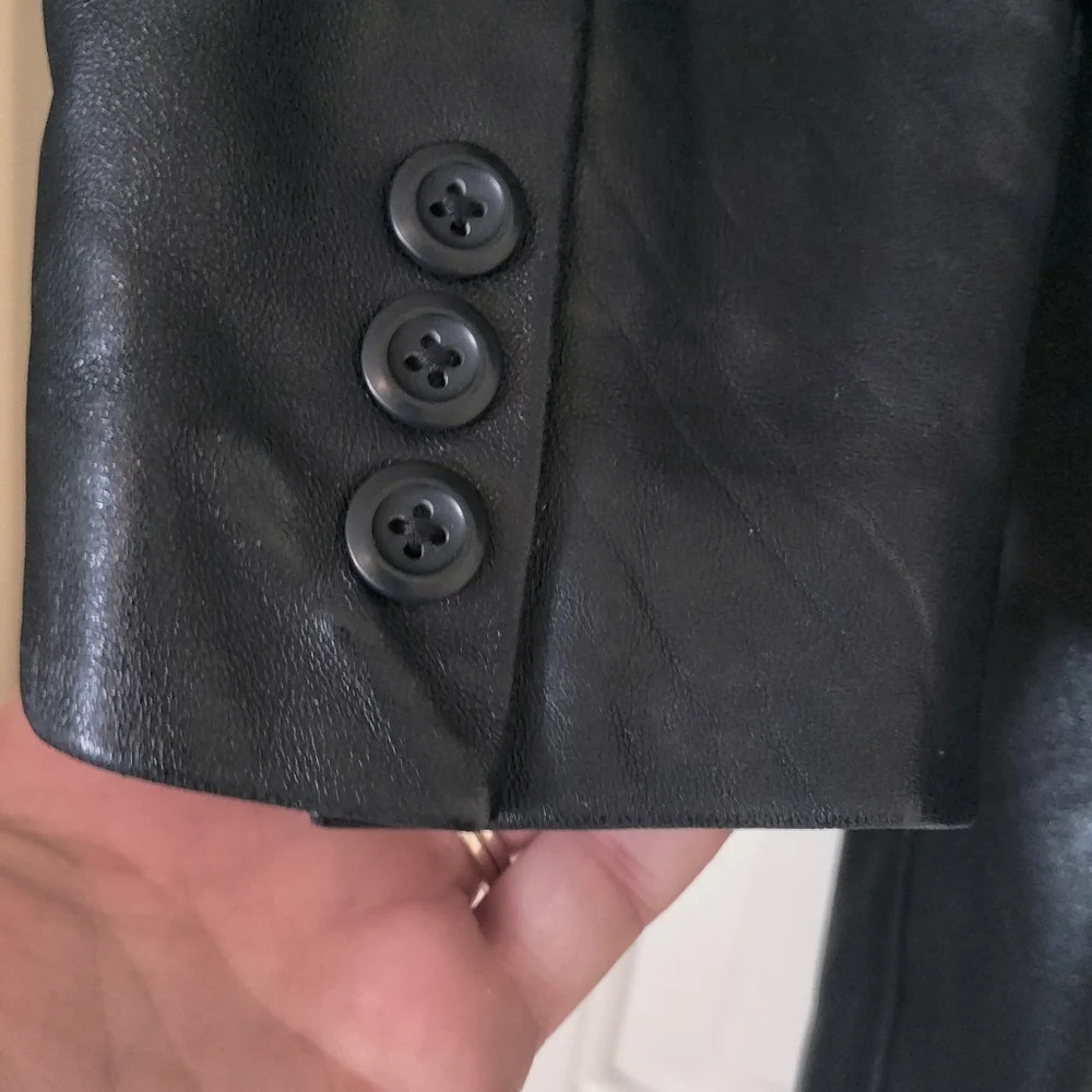 Valerie Stevens Black Lamb Leather Jacket Button-Up Lined Woman's Sz‎ S Soft!